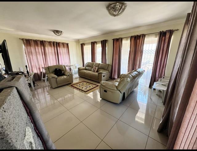 3 BEDROOM FREESTANDING FOR SALE IN LOTUSVILLE